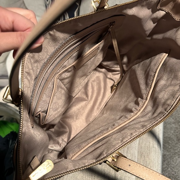 Michael Kors Purse - Picture 5 of 8